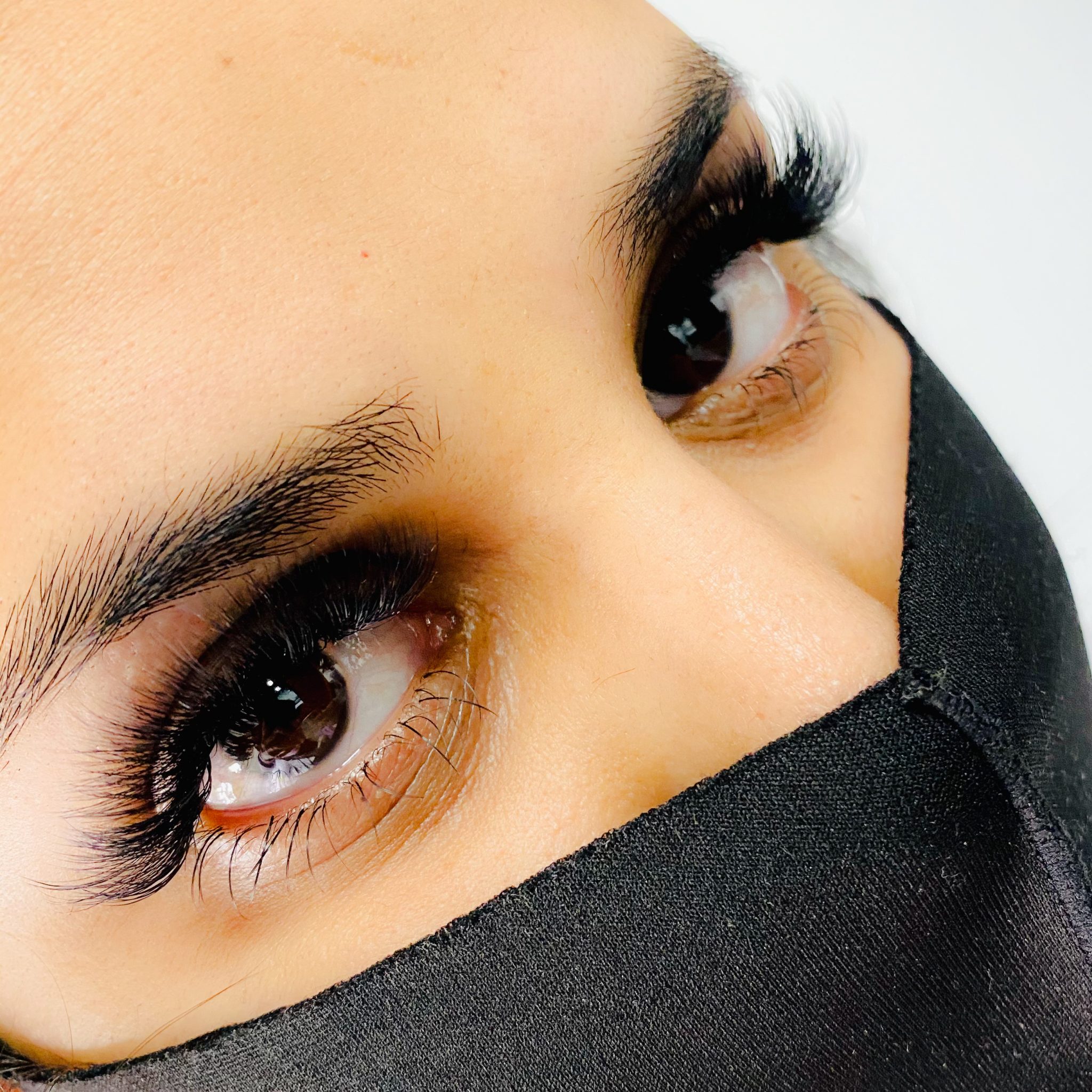 Queen Lashes Studio EYELASH EXTENSIONS