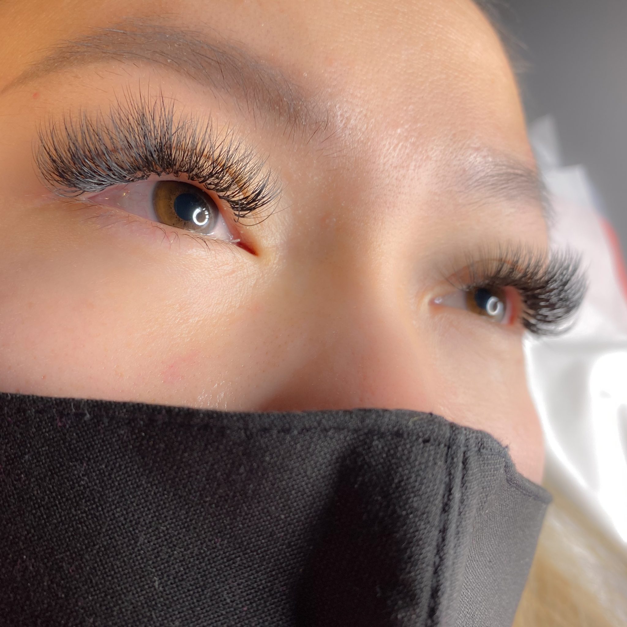 Queen Lashes Studio EYELASH EXTENSIONS